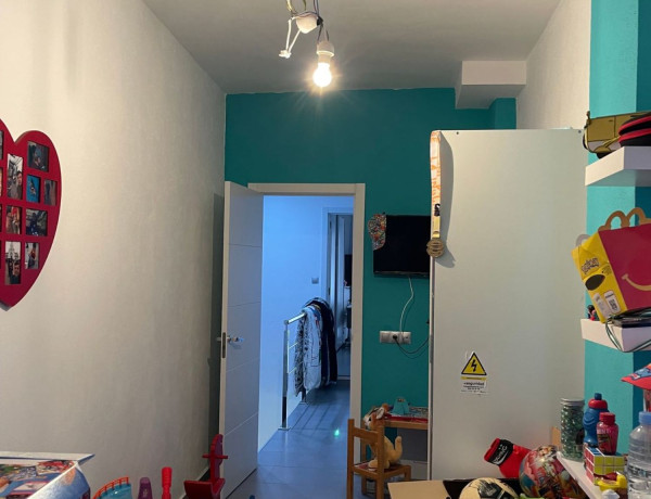 Chalet adosado en venta en calle Antequera