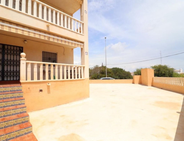 Piso en venta en avenida Torrevieja Mz II