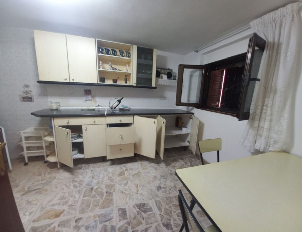 Chalet adosado en venta en calle Río Arlanzón