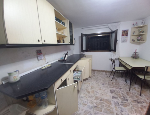 Chalet adosado en venta en calle Río Arlanzón