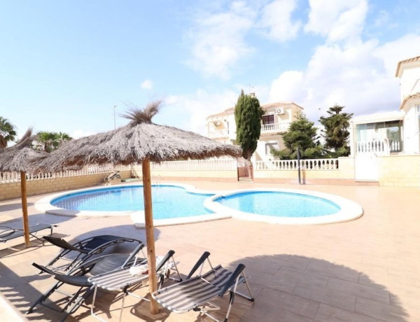 Casa o chalet independiente en venta en calle Cabo Turiñan