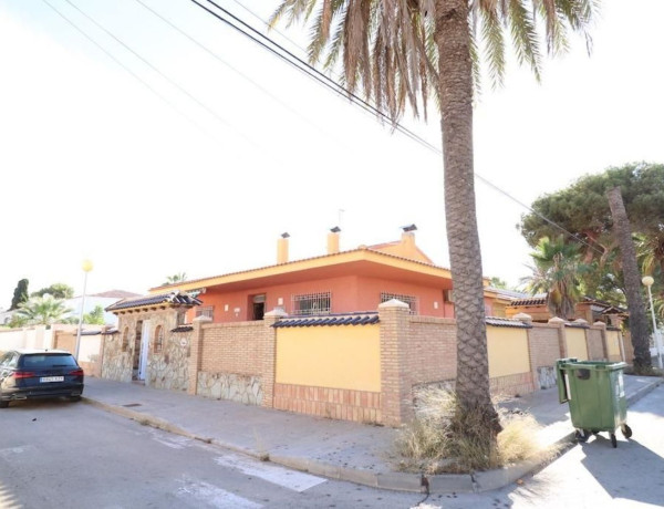 Casa o chalet independiente en venta en calle Catalejo