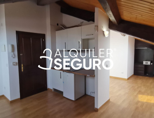 Alquiler de Estudio en calle Julio Monjas