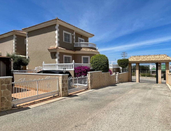 Casa o chalet independiente en venta en Los Balcones - Los Altos del Edén