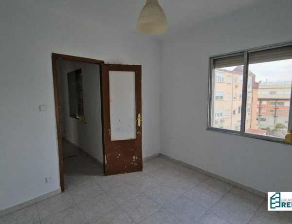 Piso en venta en Canillejas