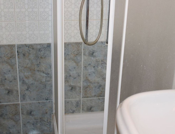 Piso en venta en juan aparicio , torrevieja s/n