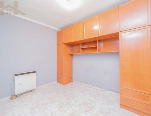 Piso en venta en calle Andorra