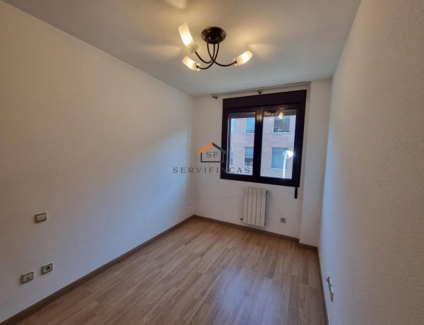 Piso en venta en calle de Tomás Bretón, 56