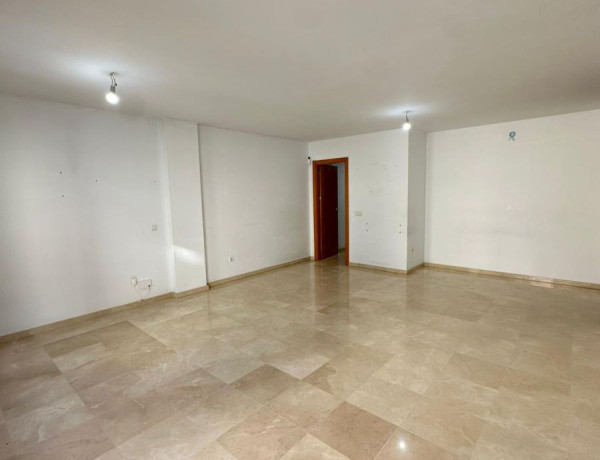 Piso en venta en calle Córdoba, 1