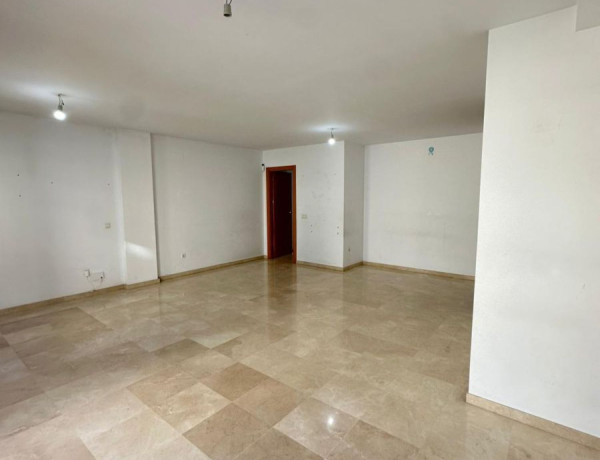 Piso en venta en calle Córdoba, 1