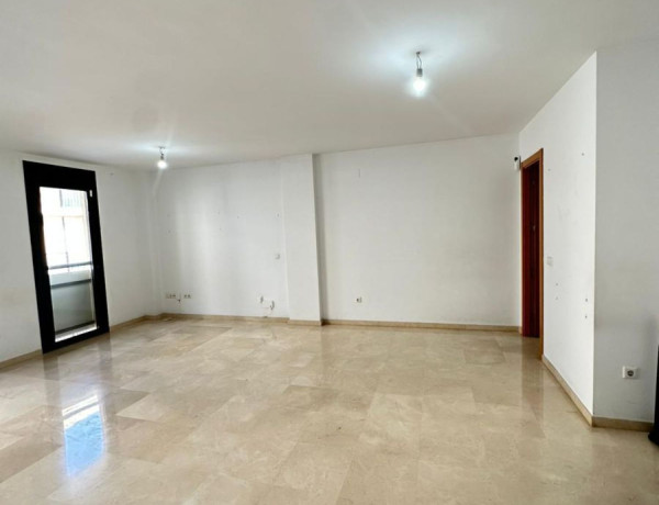 Piso en venta en calle Córdoba, 1