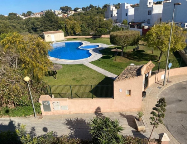 Chalet adosado en venta en Los Balcones,torrevieja