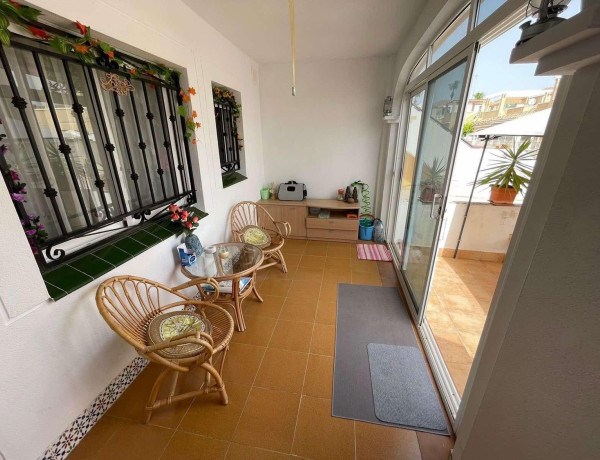 Chalet adosado en venta en Los Balcones,torrevieja