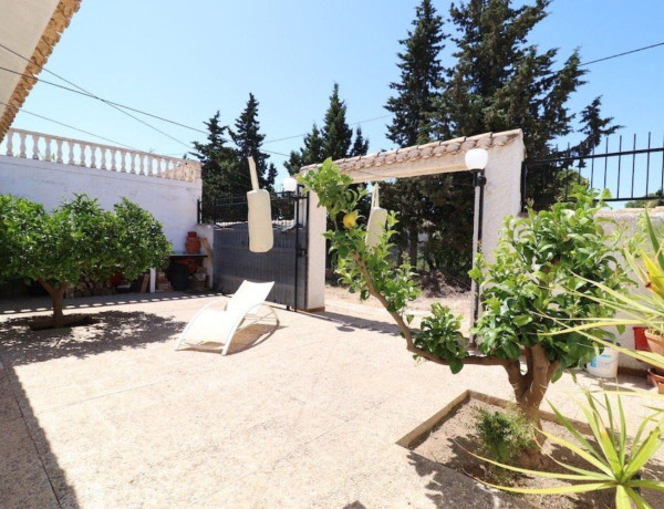 Chalet adosado en venta en avenida Ardillas-ldj