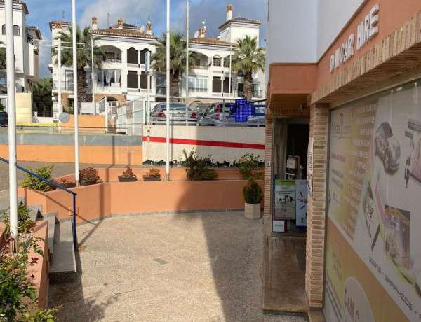 Local en venta en avenida de las Brisas, 8