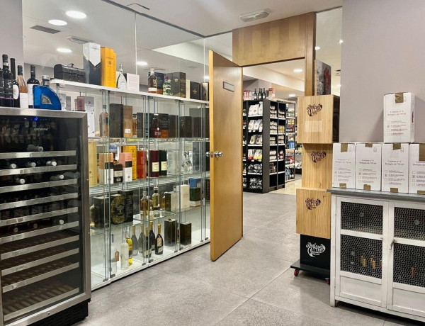 Local en venta en Gran Via de Ferran el Catòlic, 70