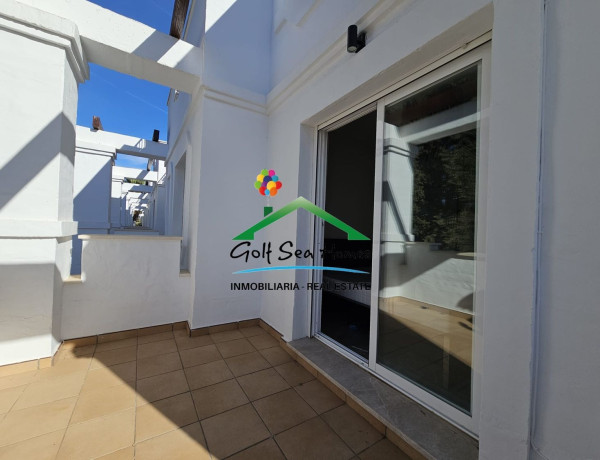 Chalet pareado en venta en Urbanización Los Naranjos de Marbella, 39