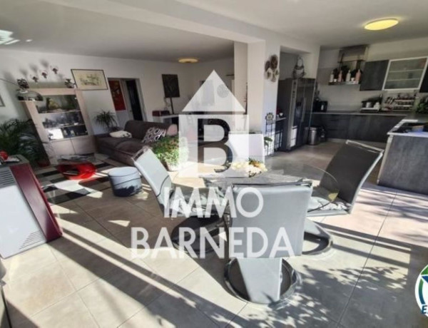 Casa o chalet independiente en venta en calle Vallès Oriental, 10