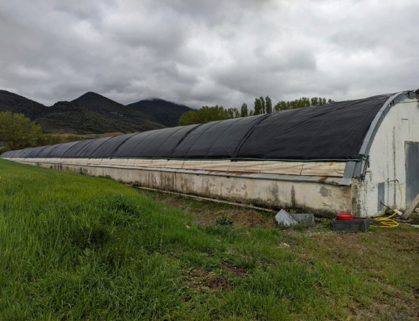 Terreno en venta en calle Santa María