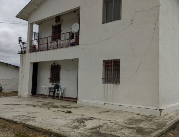 Terreno en venta en calle Santa María