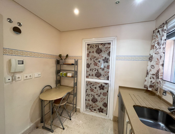 Piso en venta en calle Islas Bermudas, 29