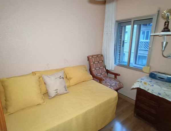 Piso en venta en calle Astorga, 4