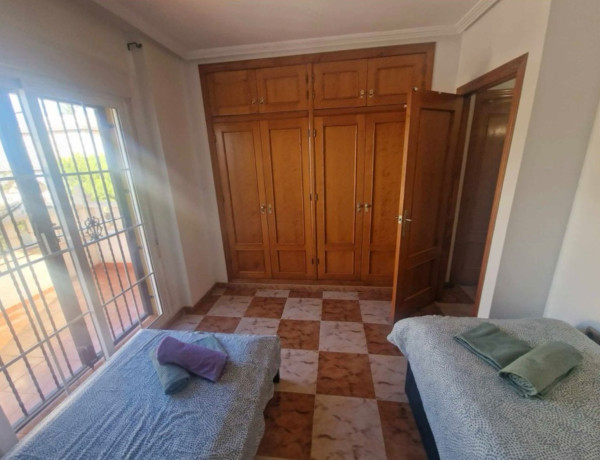 Chalet adosado en venta en Lomas de cabo roig