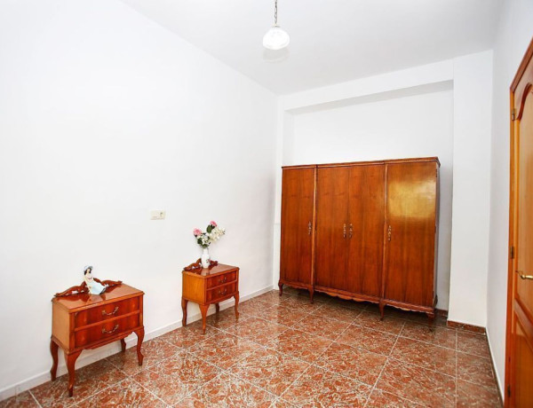 Casa de pueblo en venta en Centro Urbano