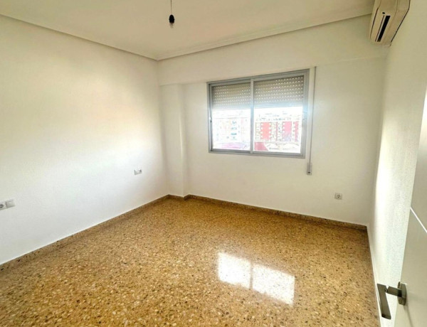 Piso en venta en La Raiosa