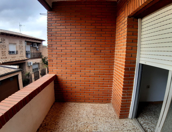 Chalet pareado en venta en calle de Toledo