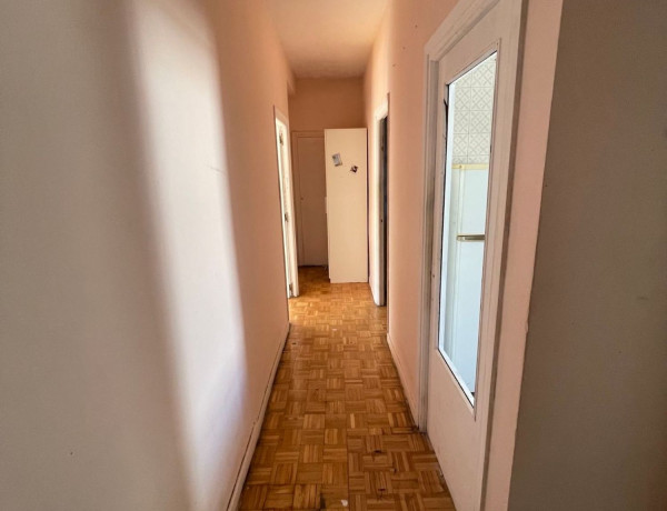 Piso en venta en calle de los Picos de Europa, 11