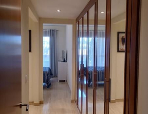 Piso en venta en Urb. A-7 Este, Valle Romano Golf