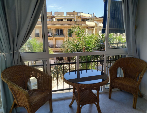 Chalet adosado en venta en calle Málaga, 1