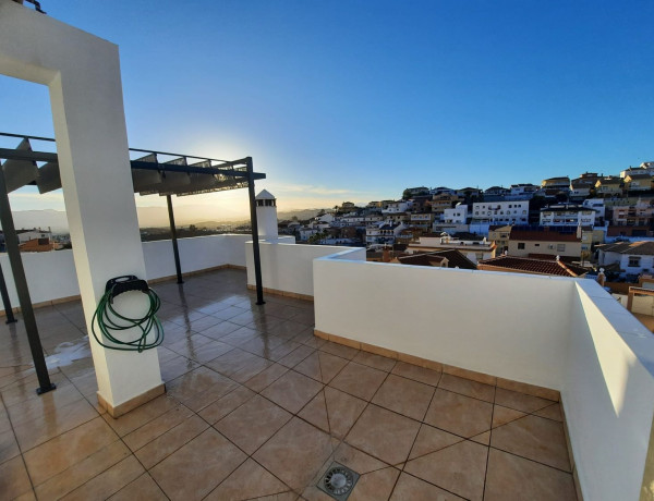 Casa o chalet independiente en venta en calle Lorenzo Valla, 8