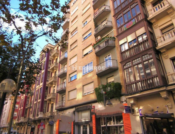 Piso en venta en calle Duquesa de la Victoria