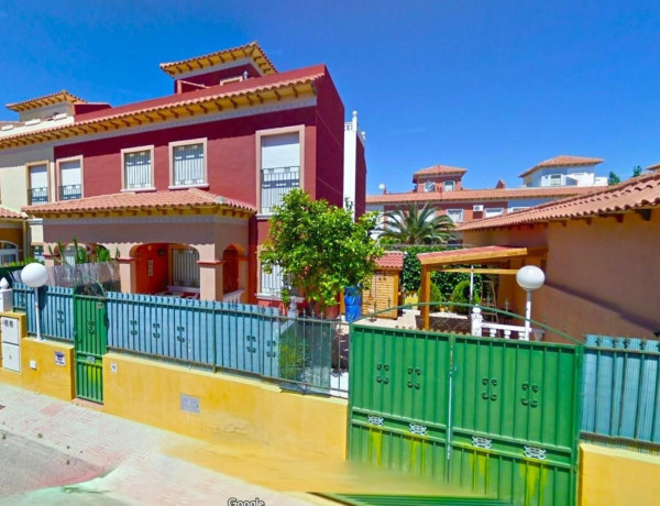 Chalet adosado en venta en La Siesta - El Salado - Torreta