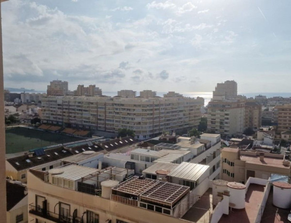 Piso en venta en calle Virgen del Rocío, 2