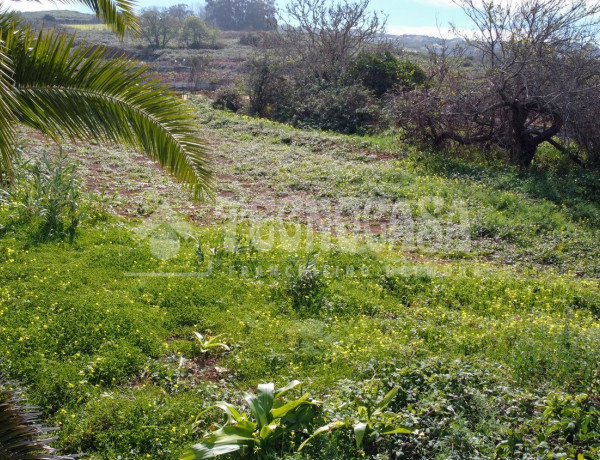 Terreno en venta en cuesta C. la