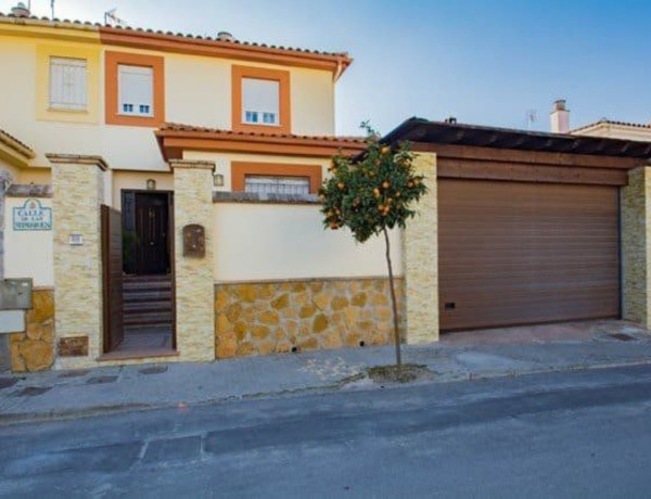 Casa o chalet independiente en venta en calle Mimbres