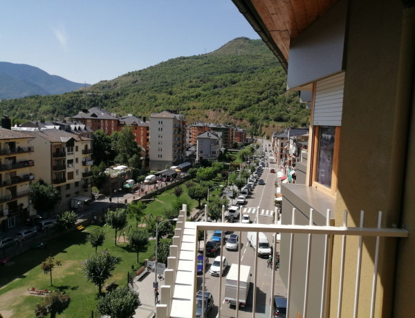 Piso en venta en avenida dels Comtes de Pallars, 40