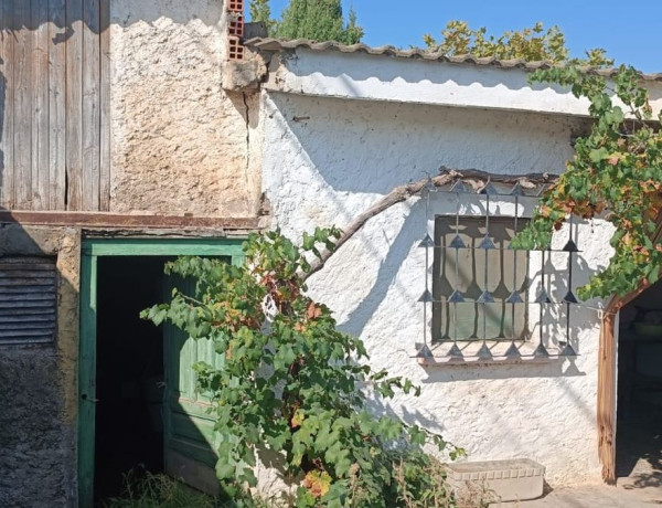Casa o chalet independiente en venta en avenida las Vias Pinseque zaragoza