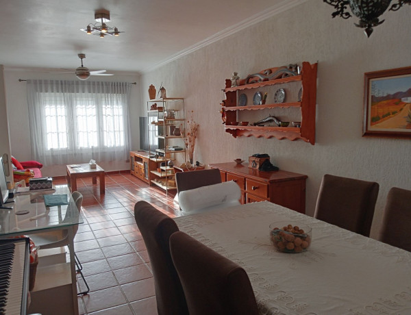 Chalet adosado en venta en La Cañada - Costacabana - Loma Cabrera