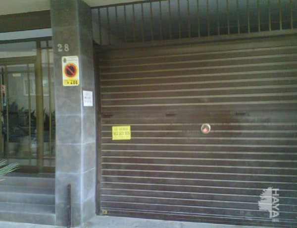 Garaje en venta en Calella