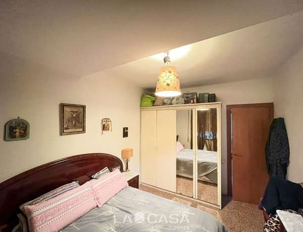 Piso en venta en El Castell-Poble Vell