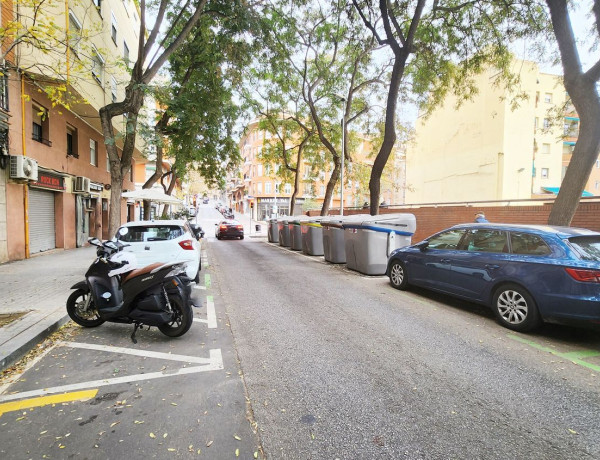 Alquiler de Garaje en calle de Petrarca