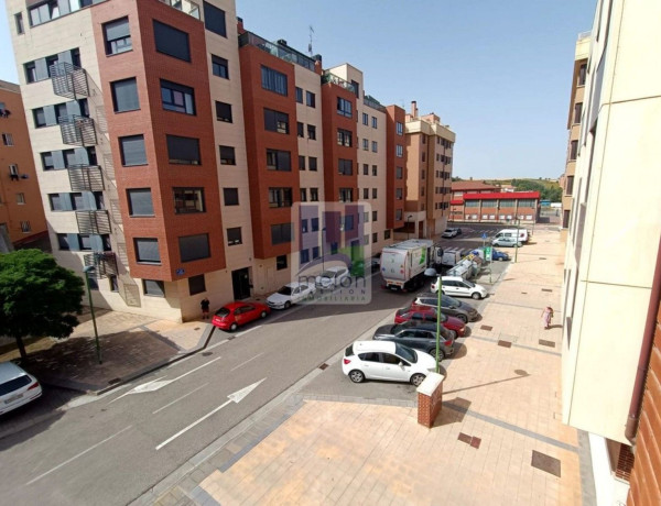 Piso en venta en calle Doctor Jaime Santamaría