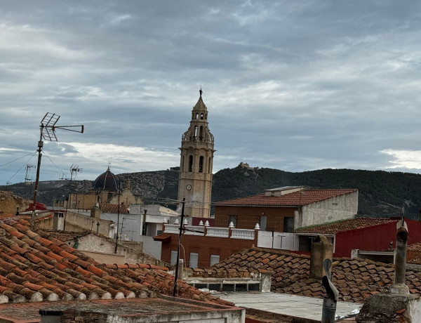 Chalet adosado en venta en calle San Luis