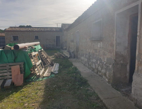 Finca rústica en venta en calle León