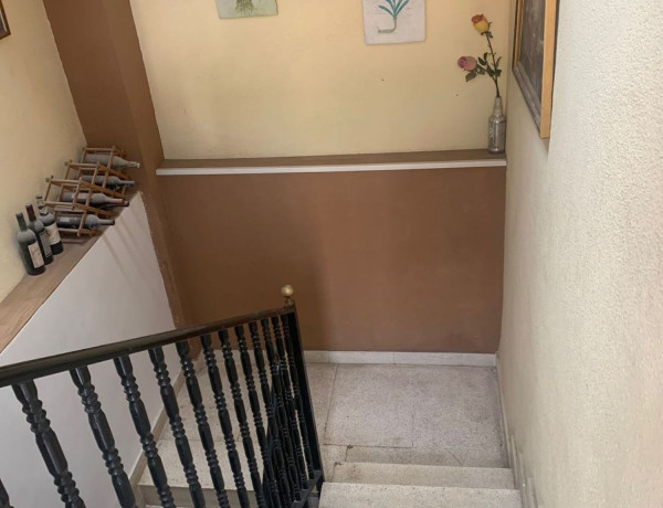 Edificio de uso mixto en venta en calle Cánovas del Castillo