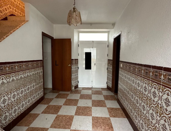 Chalet adosado en venta en calle Virgen de Guadalupe